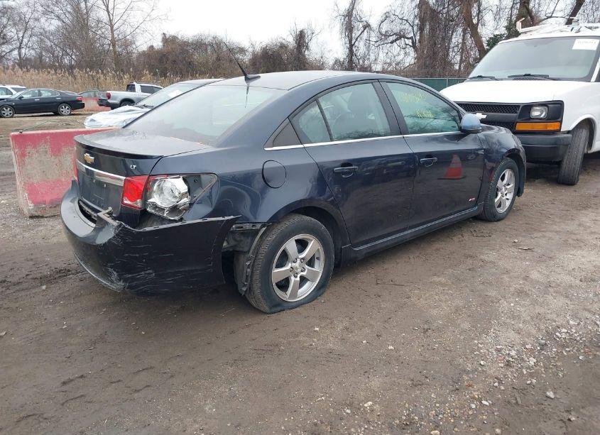 Photo 4 of 2014 Chevrolet Cruze 1LT AUTO (VIN 1G1PC5SB2E7170515)