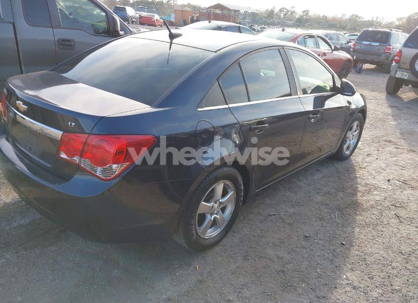 Photo 4 of 2014 Chevrolet Cruze 1LT AUTO (VIN 1G1PC5SB2E7182437)