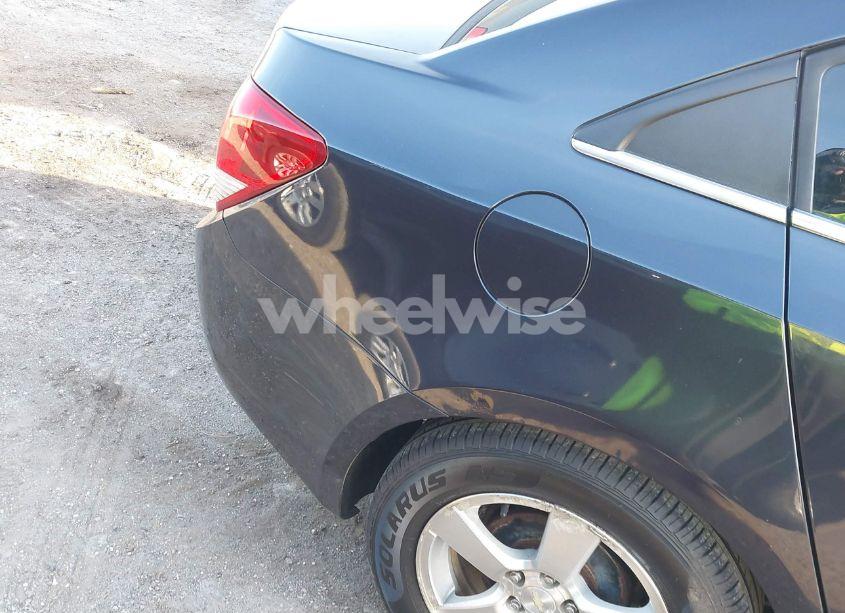 Photo 6 of 2014 Chevrolet Cruze 1LT AUTO (VIN 1G1PC5SB2E7182437)