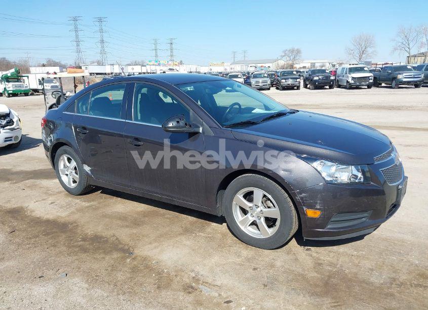 2014 Chevrolet Cruze 1LT AUTO (VIN 1G1PC5SB2E7184527) main photo