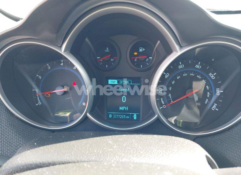 Photo 7 of 2014 Chevrolet Cruze 1LT AUTO (VIN 1G1PC5SB2E7184527)