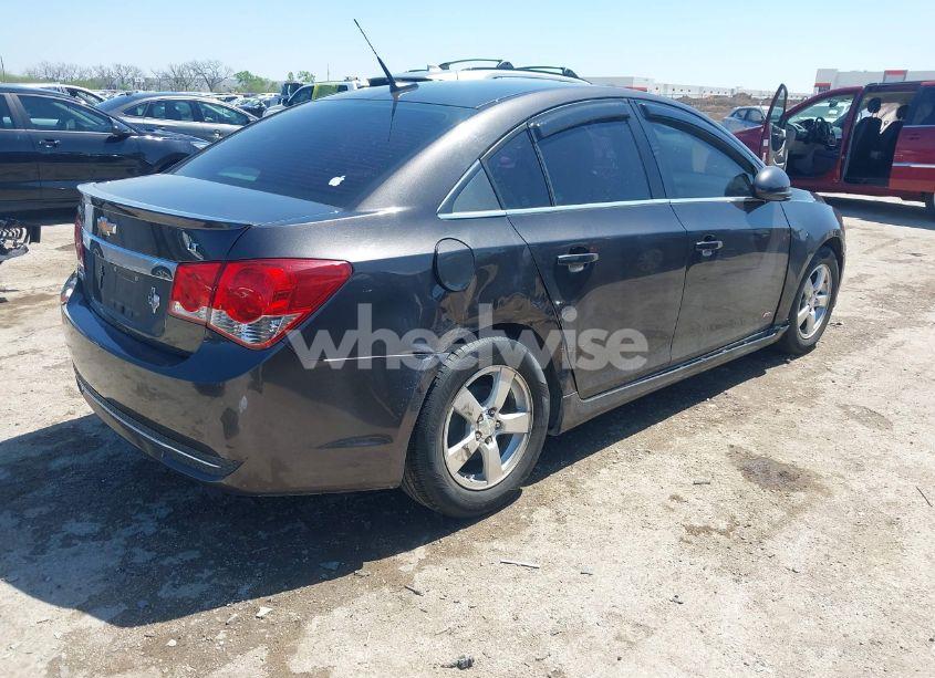 Photo 4 of 2014 Chevrolet Cruze 1LT AUTO (VIN 1G1PC5SB2E7195043)