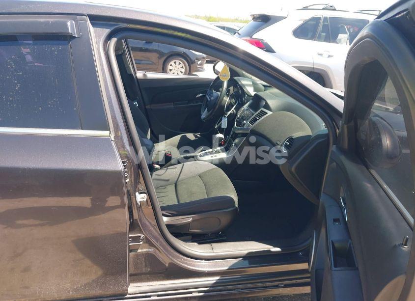 Photo 5 of 2014 Chevrolet Cruze 1LT AUTO (VIN 1G1PC5SB2E7195043)