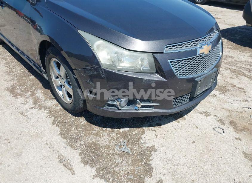 Photo 6 of 2014 Chevrolet Cruze 1LT AUTO (VIN 1G1PC5SB2E7195043)