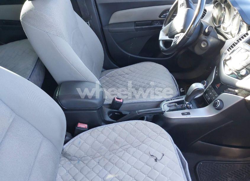 Photo 5 of 2014 Chevrolet Cruze 1LT AUTO (VIN 1G1PC5SB2E7278701)