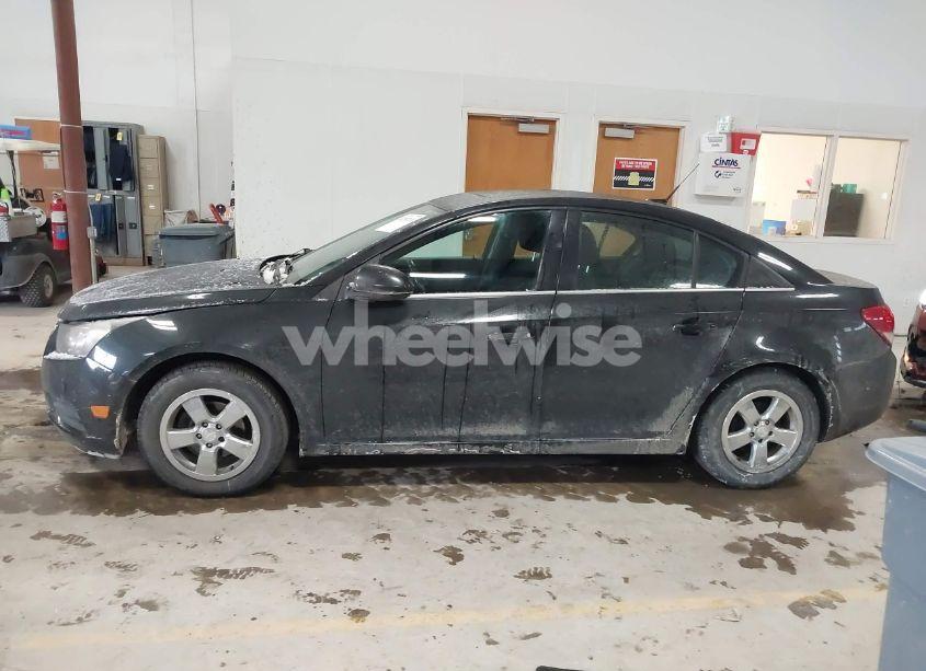 Photo 14 of 2014 Chevrolet Cruze 1LT AUTO (VIN 1G1PC5SB2E7290203)