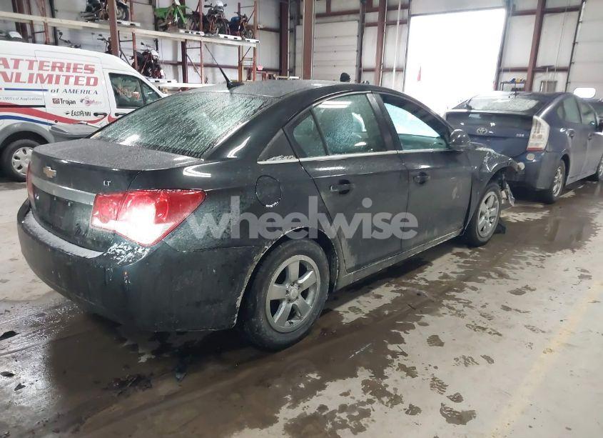 Photo 4 of 2014 Chevrolet Cruze 1LT AUTO (VIN 1G1PC5SB2E7290203)