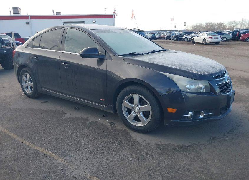 2014 Chevrolet Cruze 1LT AUTO (VIN 1G1PC5SB2E7334930) main photo
