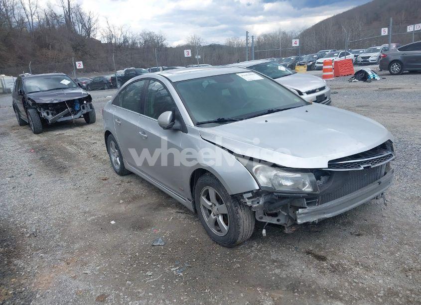 2014 Chevrolet Cruze 1LT AUTO (VIN 1G1PC5SB2E7377535) main photo