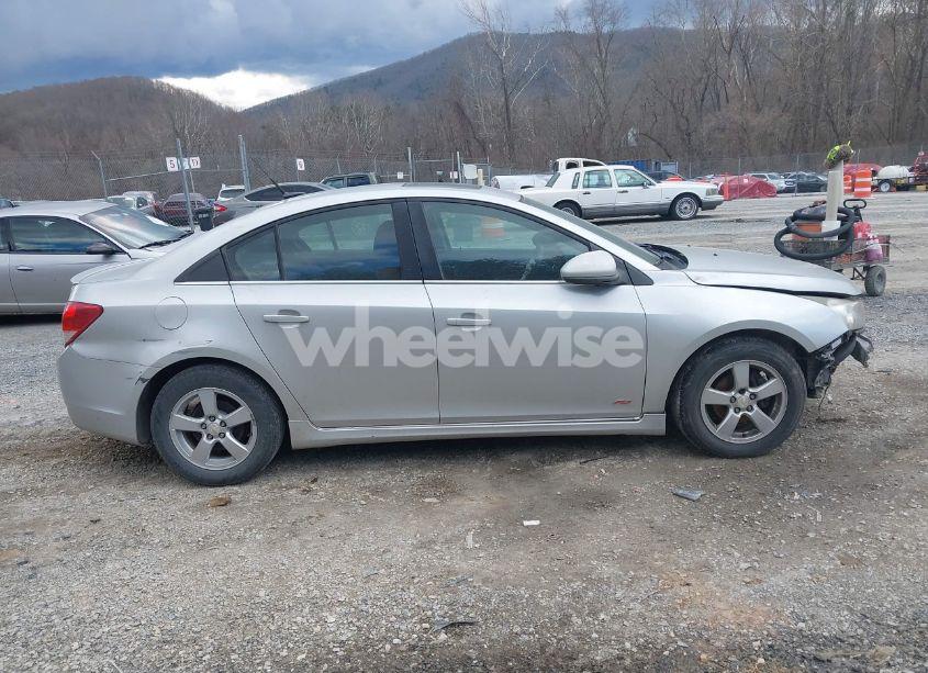 Photo 13 of 2014 Chevrolet Cruze 1LT AUTO (VIN 1G1PC5SB2E7377535)