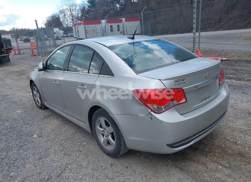 Photo 3 of 2014 Chevrolet Cruze 1LT AUTO (VIN 1G1PC5SB2E7377535)