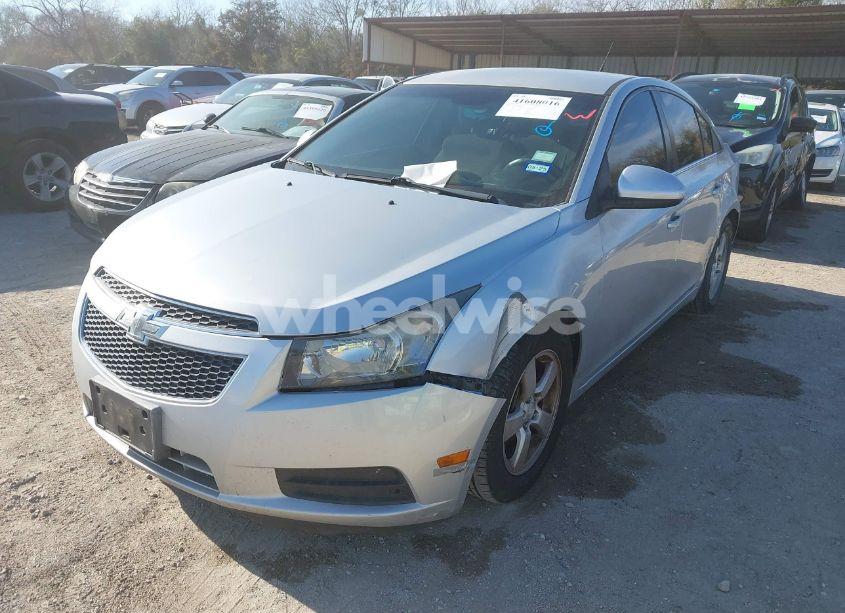 Photo 2 of 2014 Chevrolet Cruze 1LT AUTO (VIN 1G1PC5SB2E7400148)