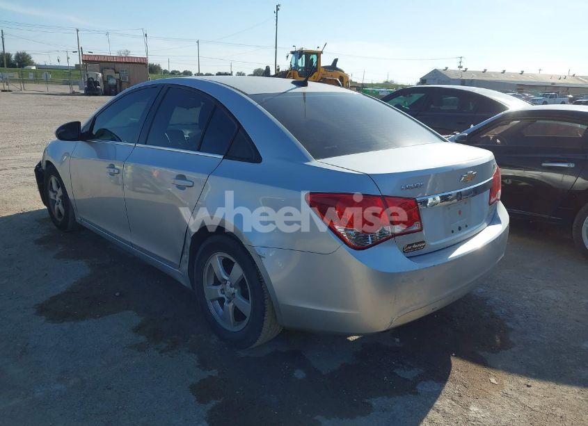 Photo 3 of 2014 Chevrolet Cruze 1LT AUTO (VIN 1G1PC5SB2E7400148)