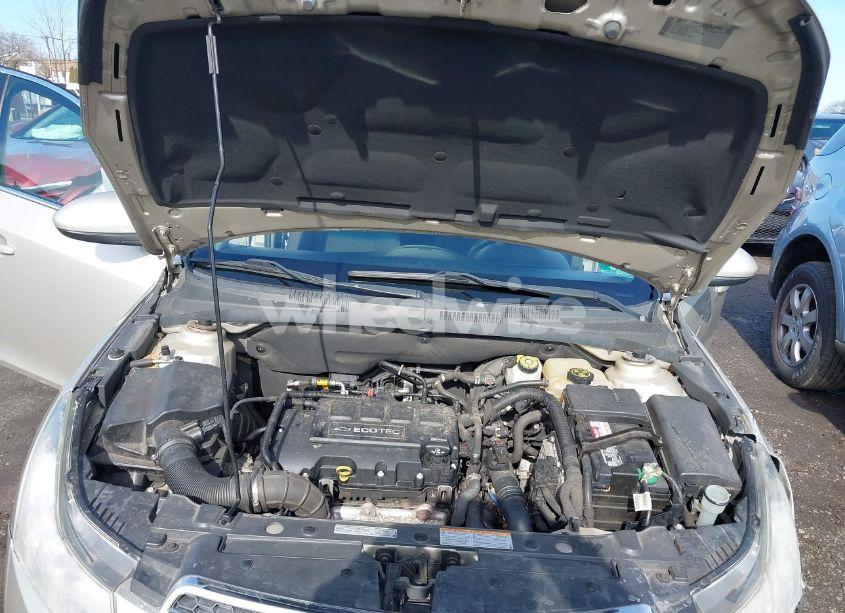 Photo 10 of 2014 Chevrolet Cruze 1LT AUTO (VIN 1G1PC5SB2E7449026)