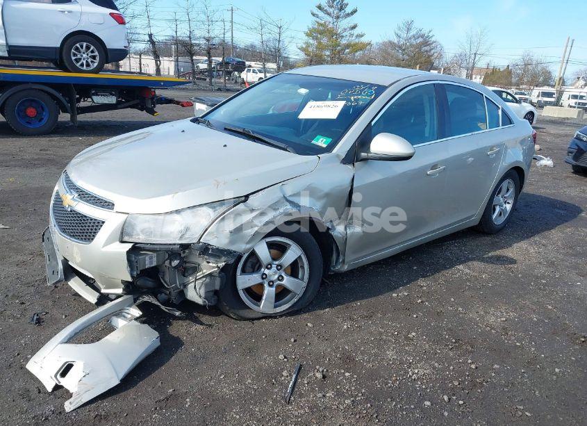 Photo 2 of 2014 Chevrolet Cruze 1LT AUTO (VIN 1G1PC5SB2E7449026)