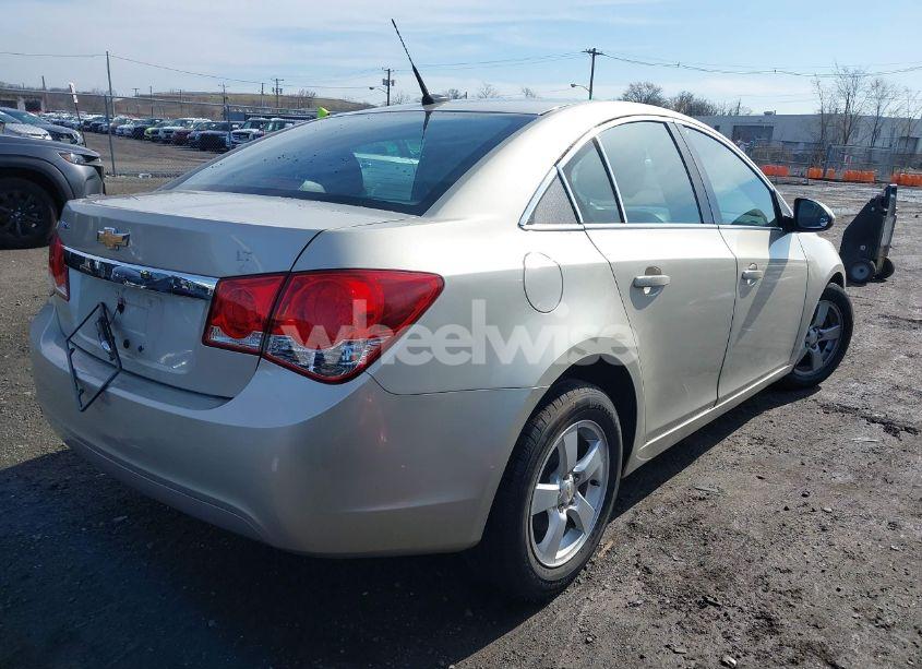 Photo 4 of 2014 Chevrolet Cruze 1LT AUTO (VIN 1G1PC5SB2E7449026)