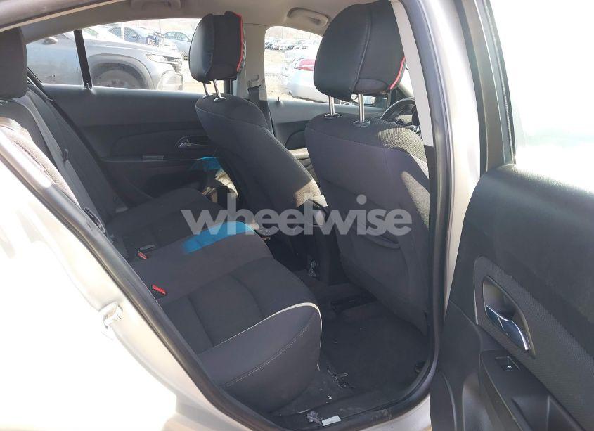 Photo 8 of 2014 Chevrolet Cruze 1LT AUTO (VIN 1G1PC5SB2E7449026)