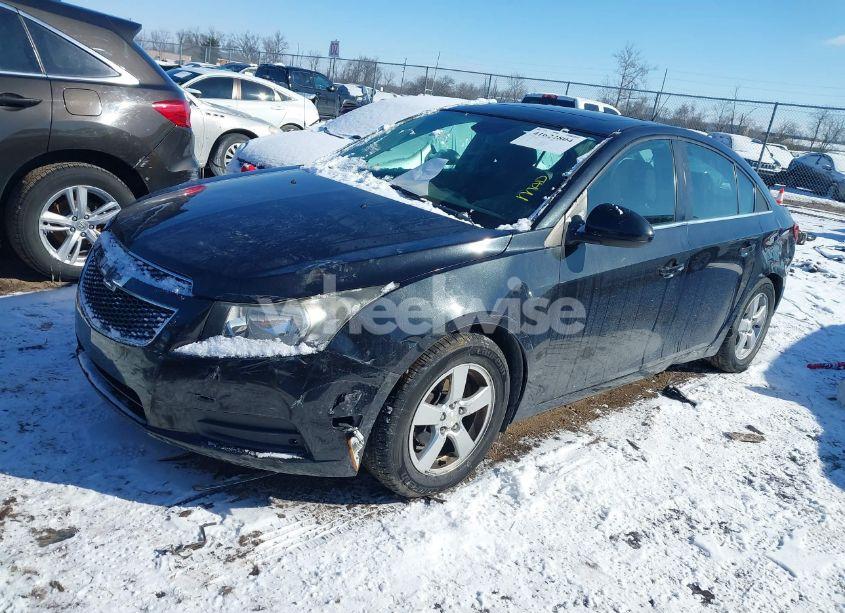 Photo 2 of 2014 Chevrolet Cruze 1LT AUTO (VIN 1G1PC5SB2E7464433)