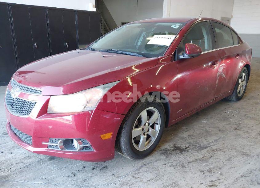 Photo 2 of 2014 Chevrolet Cruze 1LT AUTO (VIN 1G1PC5SB2E7466344)