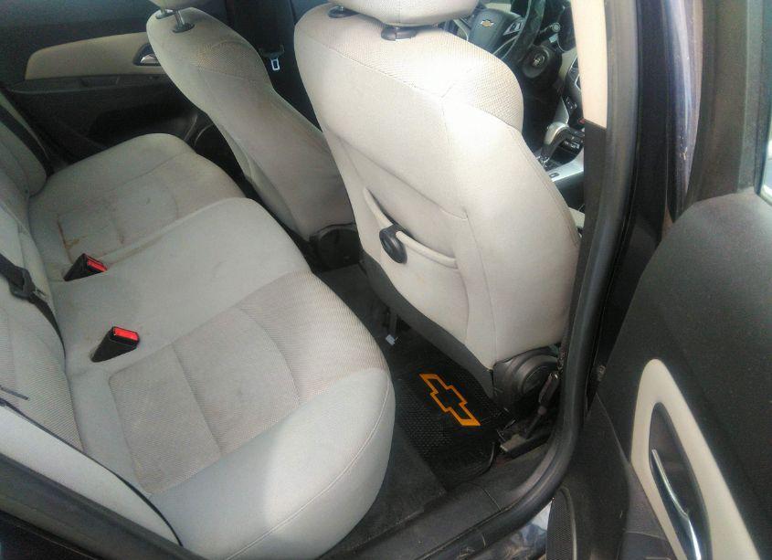 Photo 8 of 2014 Chevrolet Cruze 1LT AUTO (VIN 1G1PC5SB2E7469910)