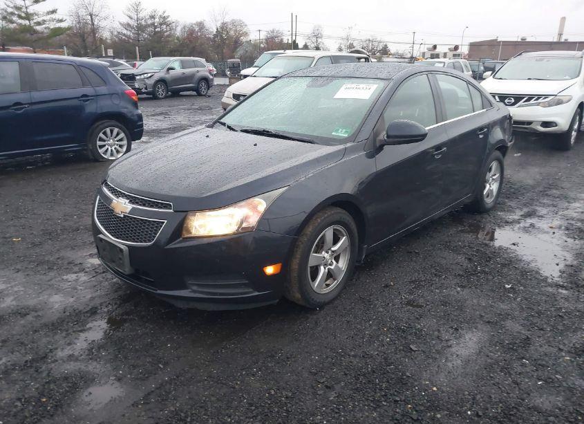 Photo 2 of 2014 Chevrolet Cruze 1LT AUTO (VIN 1G1PC5SB2E7474847)