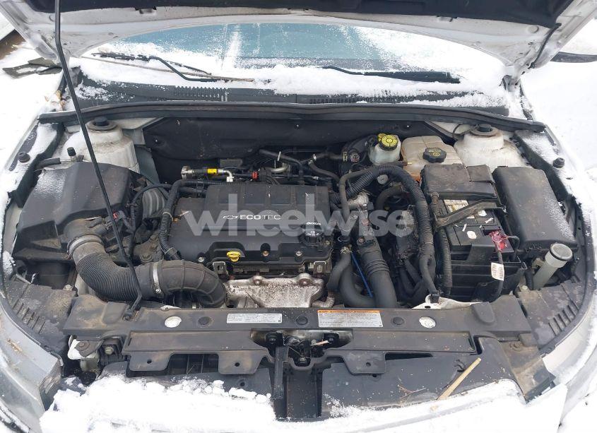 Photo 10 of 2015 Chevrolet Cruze 1LT AUTO (VIN 1G1PC5SB2F7104547)