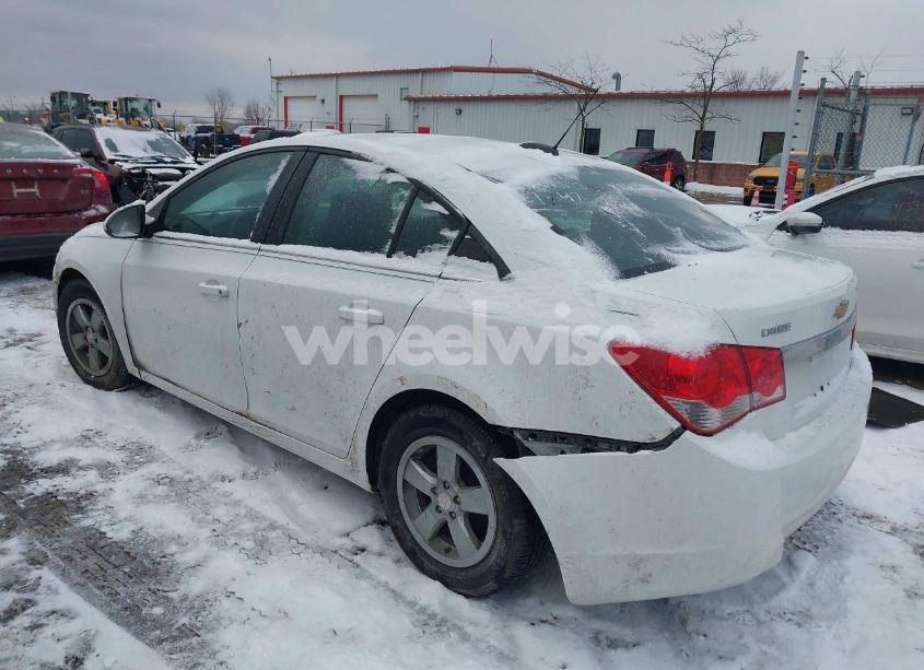 Photo 3 of 2015 Chevrolet Cruze 1LT AUTO (VIN 1G1PC5SB2F7104547)