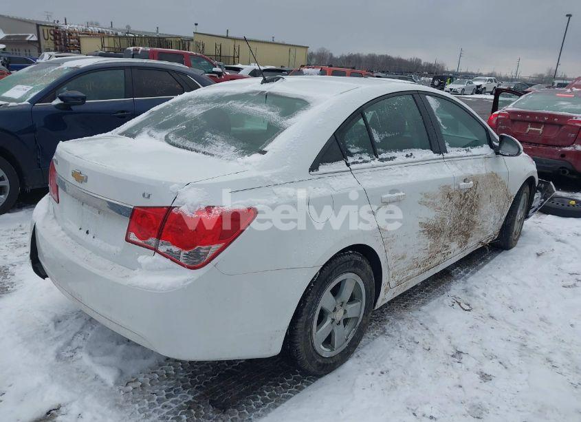 Photo 4 of 2015 Chevrolet Cruze 1LT AUTO (VIN 1G1PC5SB2F7104547)