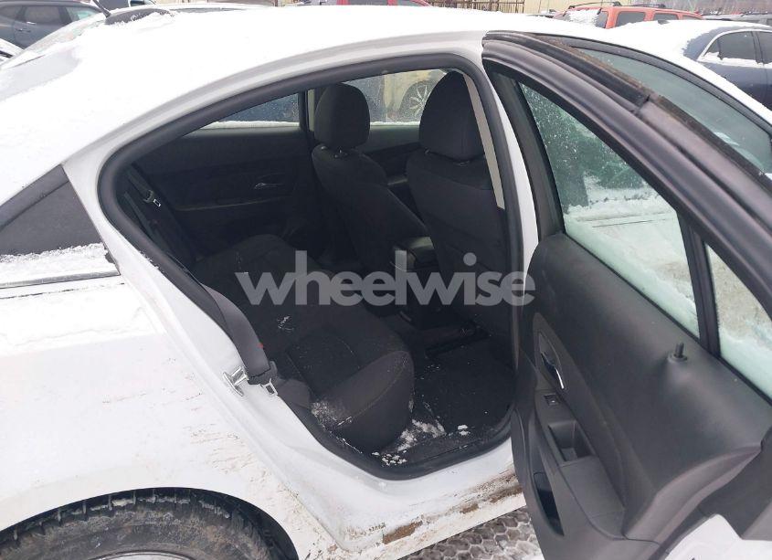 Photo 8 of 2015 Chevrolet Cruze 1LT AUTO (VIN 1G1PC5SB2F7104547)