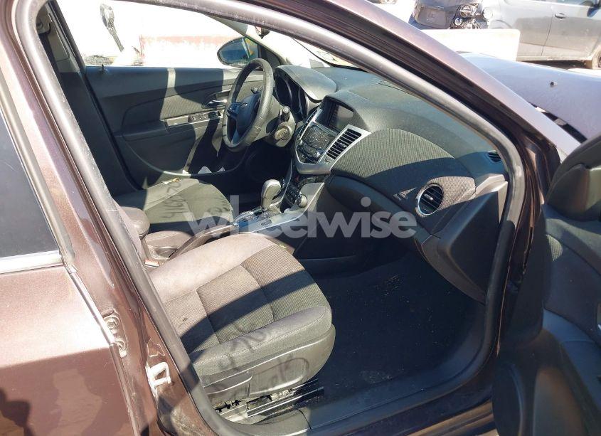 Photo 4 of 2015 Chevrolet Cruze 1LT AUTO (VIN 1G1PC5SB2F7114494)