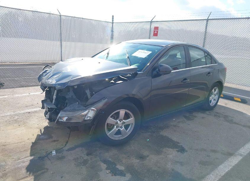 Photo 2 of 2015 Chevrolet Cruze 1LT AUTO (VIN 1G1PC5SB2F7123311)