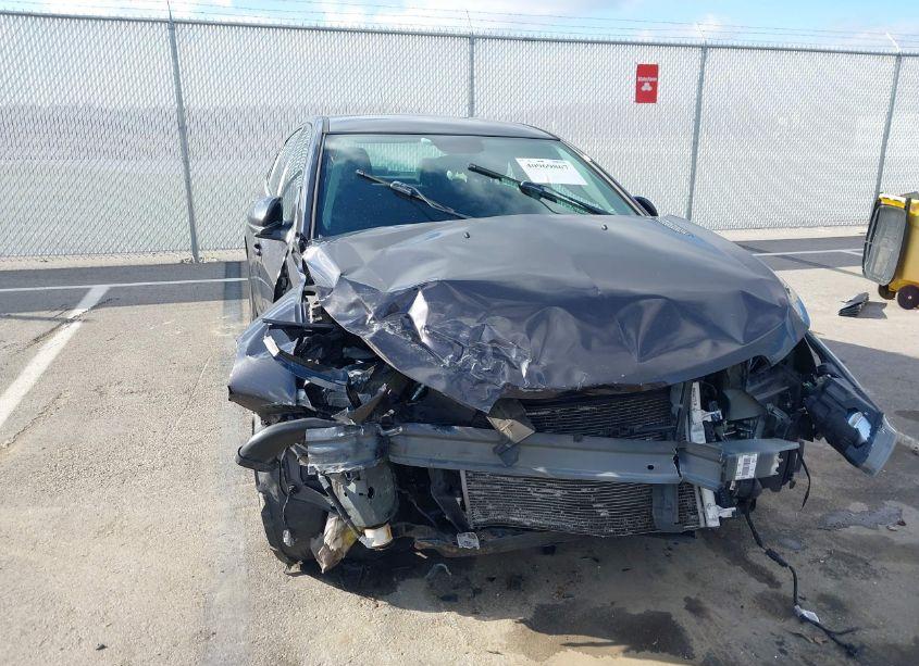 Photo 6 of 2015 Chevrolet Cruze 1LT AUTO (VIN 1G1PC5SB2F7123311)