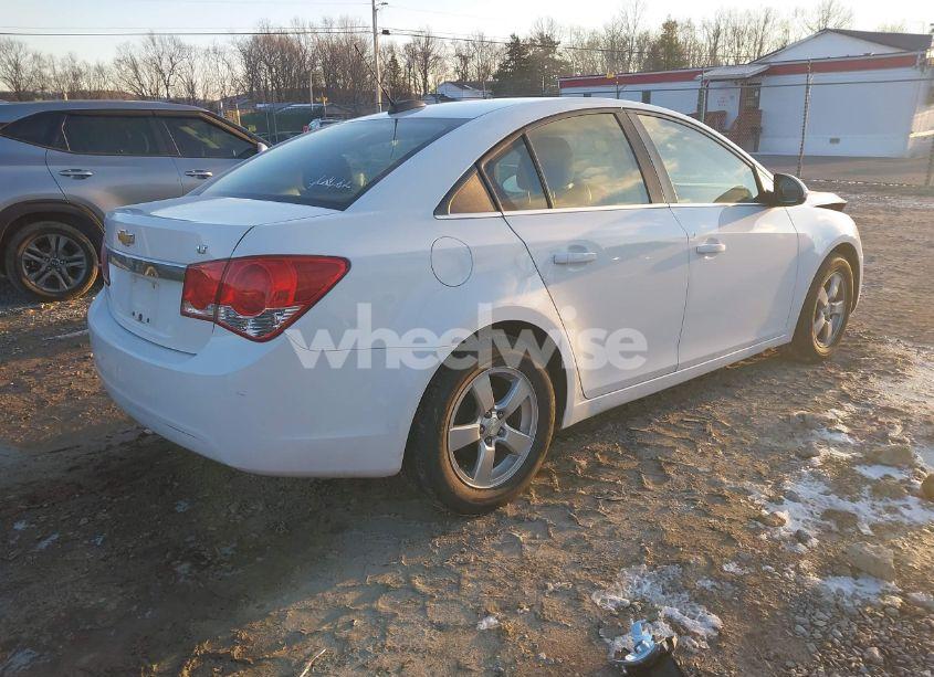 Photo 4 of 2015 Chevrolet Cruze 1LT AUTO (VIN 1G1PC5SB2F7124507)