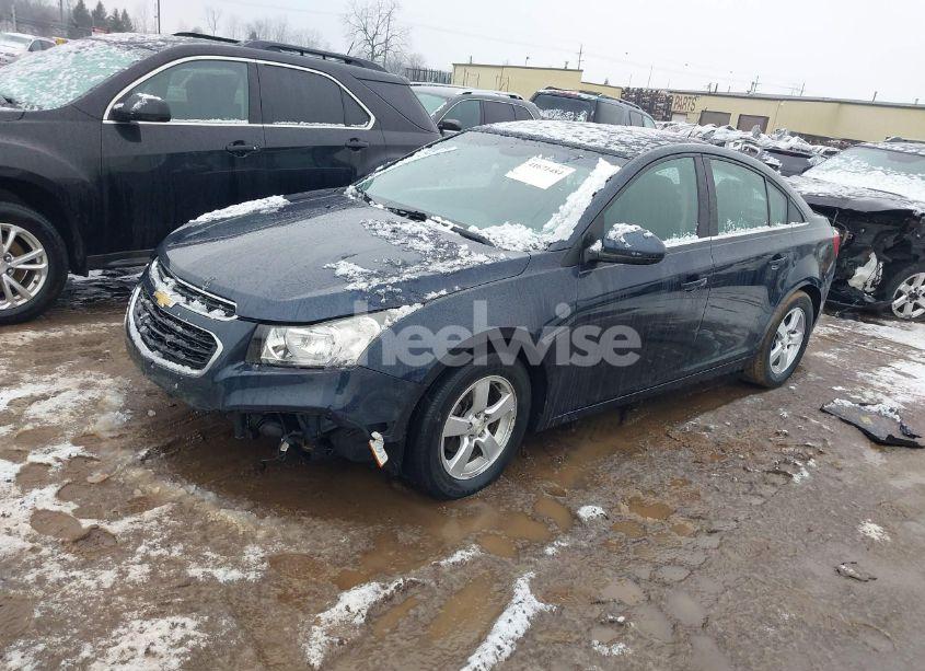 Photo 2 of 2015 Chevrolet Cruze 1LT AUTO (VIN 1G1PC5SB2F7138553)