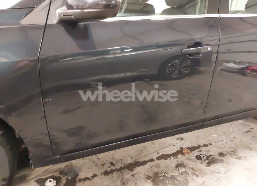 Photo 18 of 2015 Chevrolet Cruze 1LT AUTO (VIN 1G1PC5SB2F7140450)