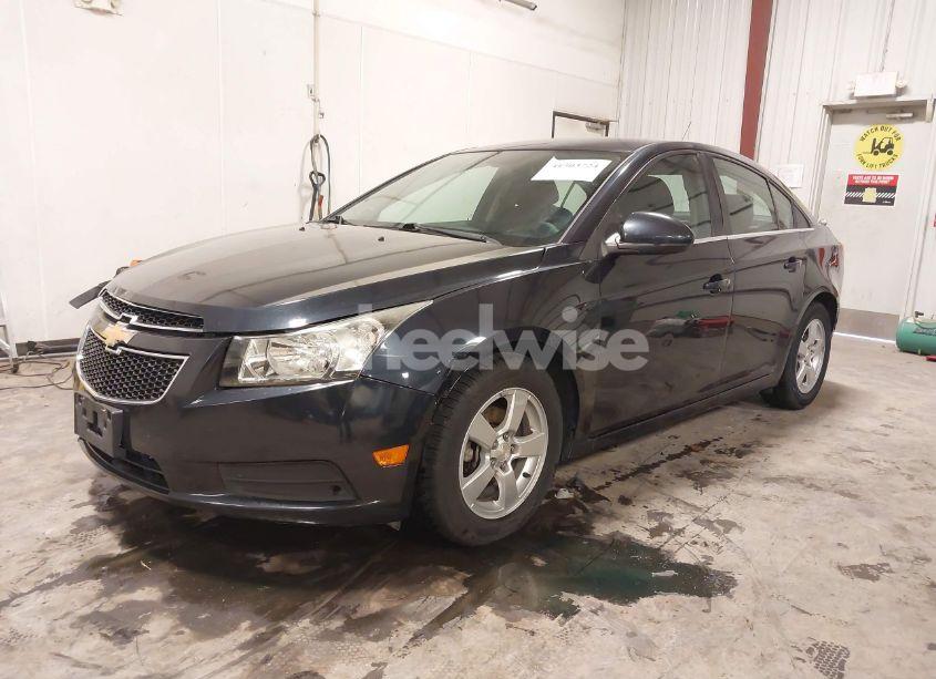 Photo 2 of 2015 Chevrolet Cruze 1LT AUTO (VIN 1G1PC5SB2F7140450)