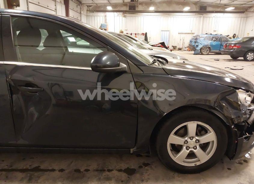 Photo 6 of 2015 Chevrolet Cruze 1LT AUTO (VIN 1G1PC5SB2F7140450)