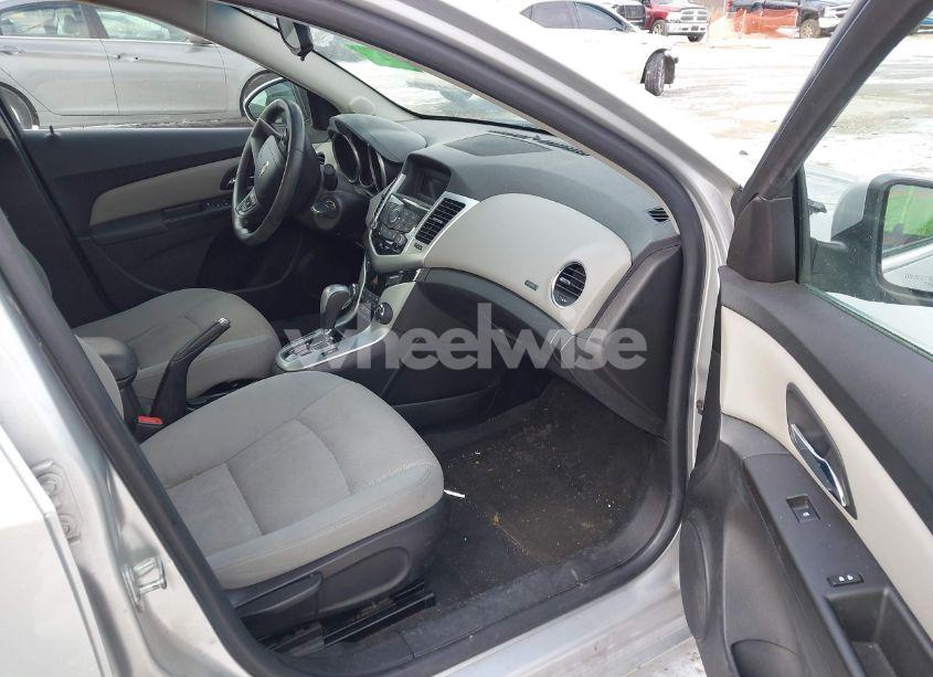 Photo 5 of 2015 Chevrolet Cruze 1LT AUTO (VIN 1G1PC5SB2F7150525)