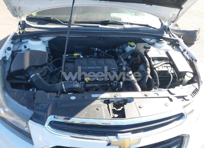 Photo 10 of 2015 Chevrolet Cruze 1LT AUTO (VIN 1G1PC5SB2F7167356)