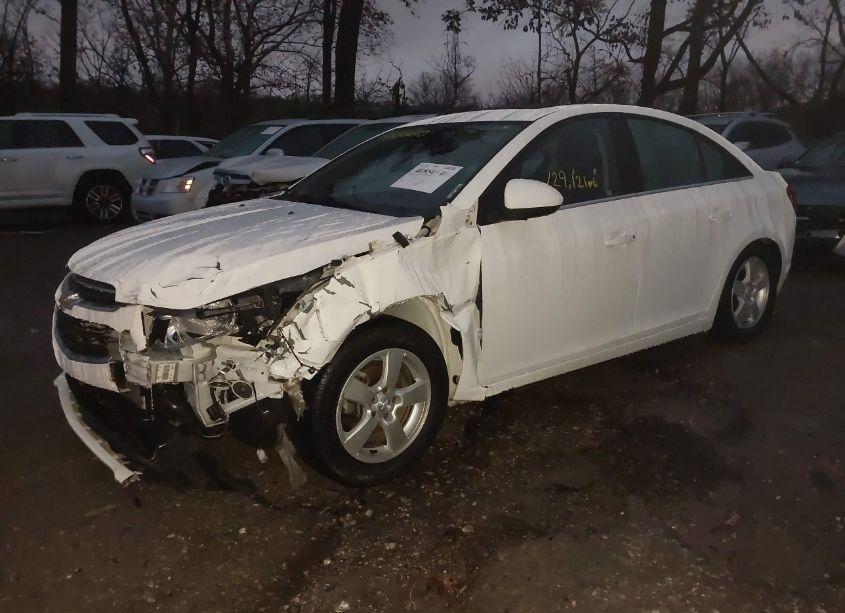 Photo 2 of 2015 Chevrolet Cruze 1LT AUTO (VIN 1G1PC5SB2F7171133)