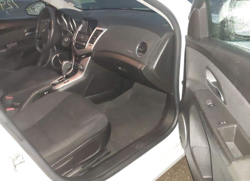 Photo 5 of 2015 Chevrolet Cruze 1LT AUTO (VIN 1G1PC5SB2F7171133)