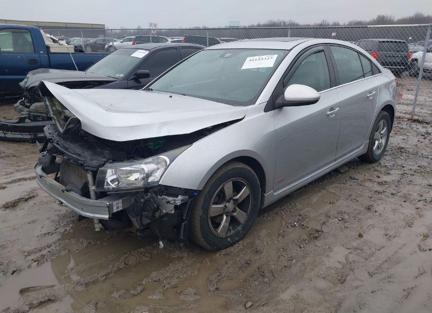 Photo 2 of 2015 Chevrolet Cruze 1LT AUTO (VIN 1G1PC5SB2F7176817)