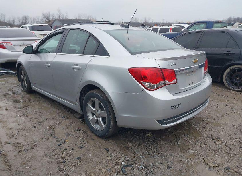 Photo 3 of 2015 Chevrolet Cruze 1LT AUTO (VIN 1G1PC5SB2F7176817)