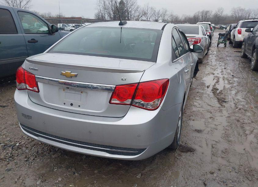 Photo 4 of 2015 Chevrolet Cruze 1LT AUTO (VIN 1G1PC5SB2F7176817)