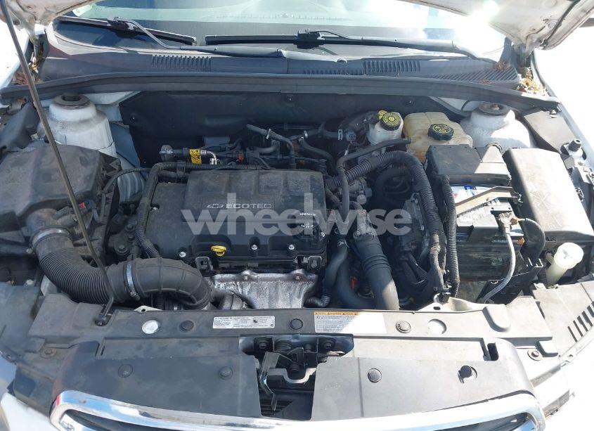 Photo 10 of 2015 Chevrolet Cruze 1LT AUTO (VIN 1G1PC5SB2F7215969)