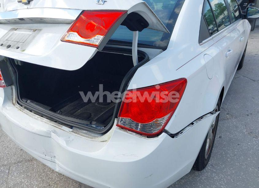 Photo 12 of 2015 Chevrolet Cruze 1LT AUTO (VIN 1G1PC5SB2F7215969)