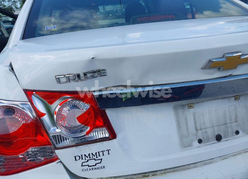 Photo 13 of 2015 Chevrolet Cruze 1LT AUTO (VIN 1G1PC5SB2F7215969)