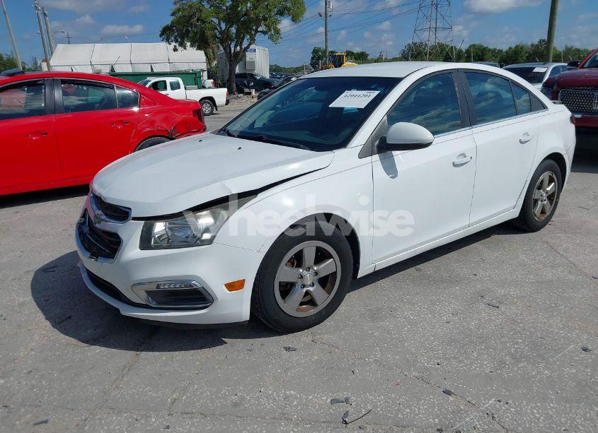 Photo 2 of 2015 Chevrolet Cruze 1LT AUTO (VIN 1G1PC5SB2F7215969)