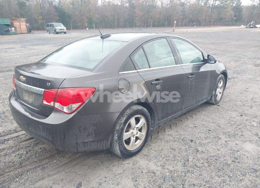 Photo 4 of 2015 Chevrolet Cruze 1LT AUTO (VIN 1G1PC5SB2F7218998)