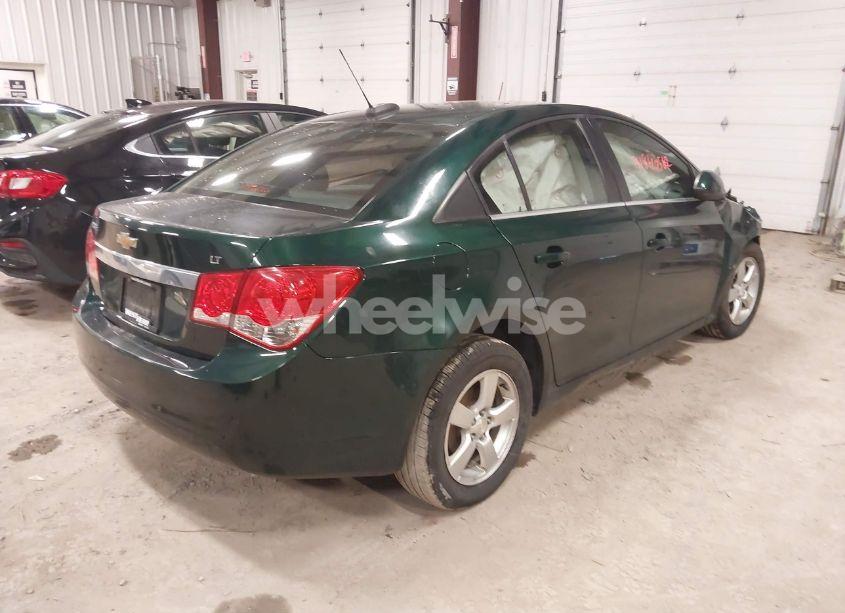 Photo 4 of 2015 Chevrolet Cruze 1LT AUTO (VIN 1G1PC5SB2F7246557)